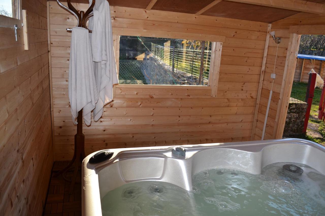 La Follye Mancey Bed & Breakfast Eksteriør bilde
